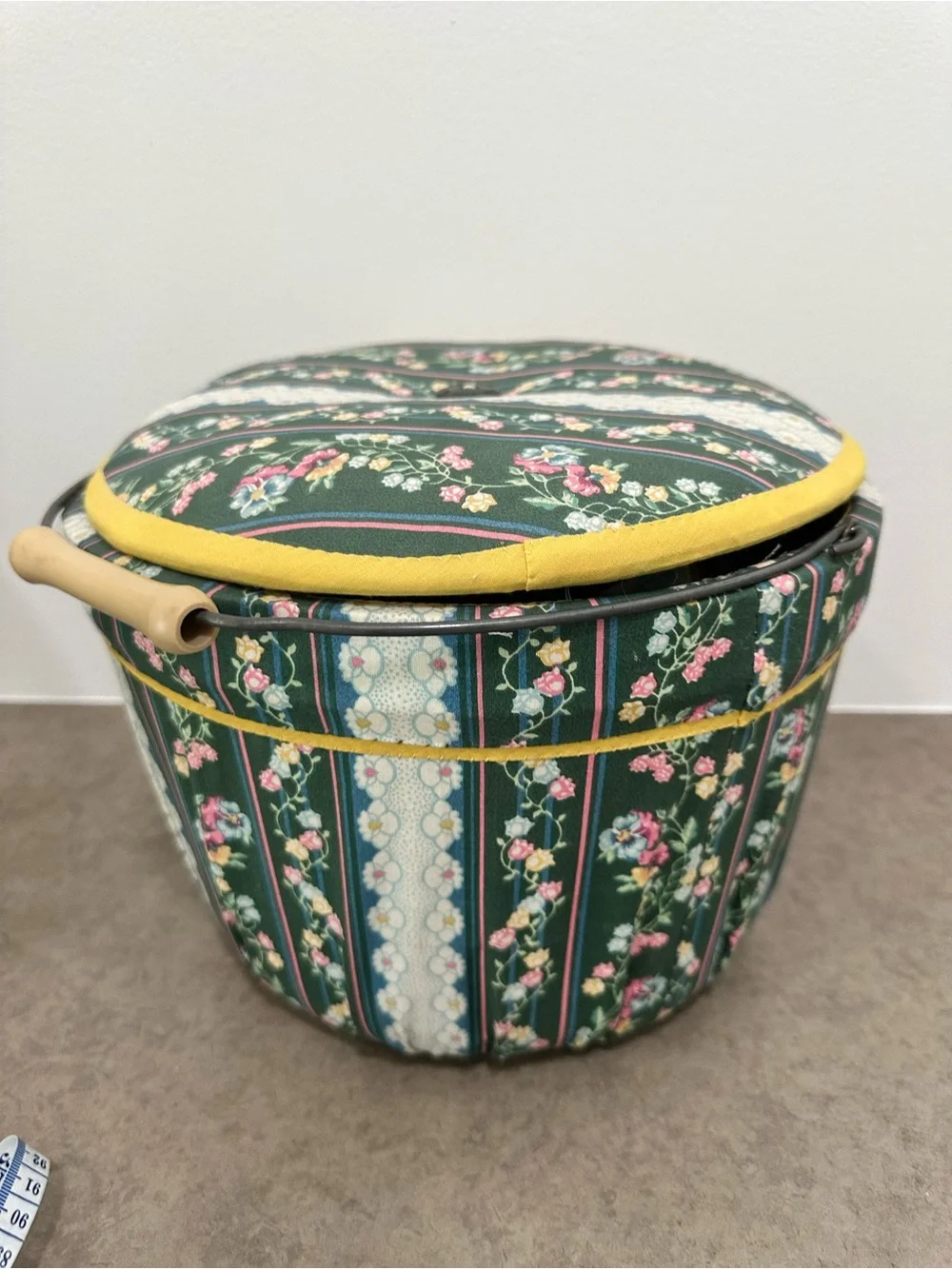 Vintage Floral Striped Fabric Padded Sewing Basket & Supplies Handle Lid 12” dia